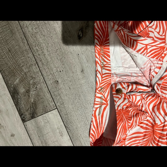 Gap low waisted shorts - Picture 2 of 3